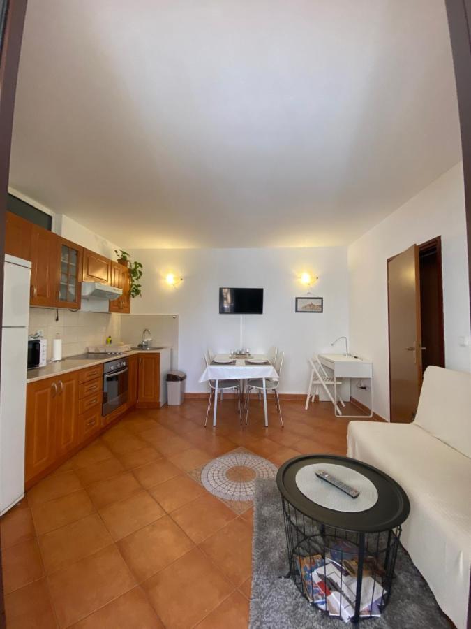 Apartment Sara Rovinj Exterior foto